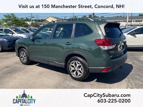 Used 2022 Subaru Forester Premium AWD/4WD image 4
