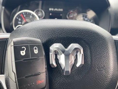 Used 2024 RAM 3500 Big Horn image 24