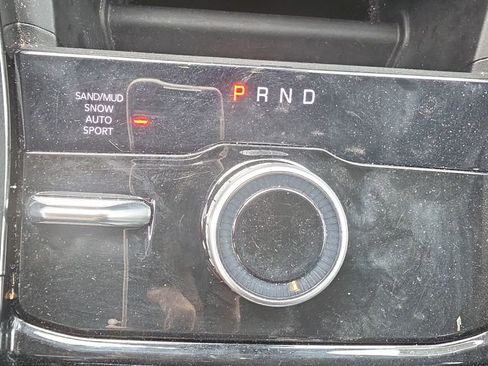 Used 2023 Jeep Grand Cherokee Limited AWD/4WD image 27