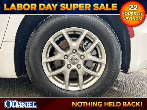 Used 2025 Chrysler Pacifica Select FWD image 29