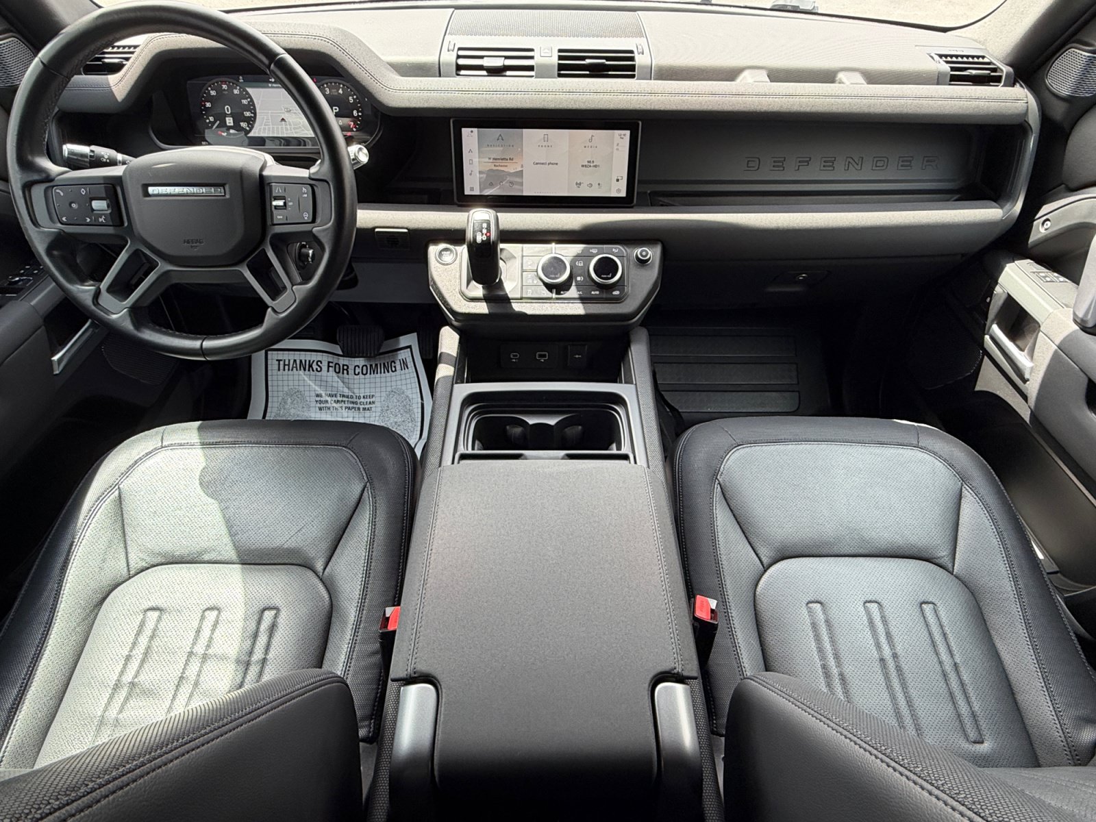 Used 2022 Land Rover Defender 110 X-Dynamic SE AWD/4WD image 12