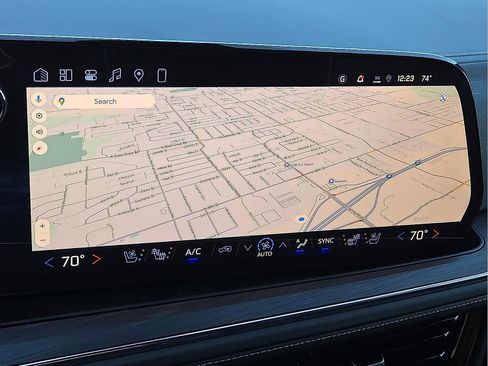 New 2026 Chevrolet Suburban Premier image 18