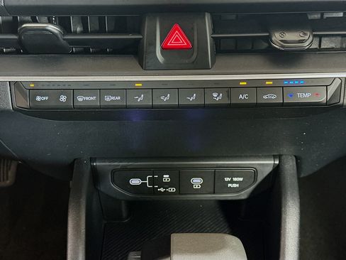 Used 2025 Kia K4 LXS image 24