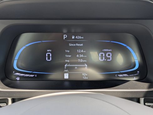 Used 2025 Hyundai Elantra Sport FWD image 22