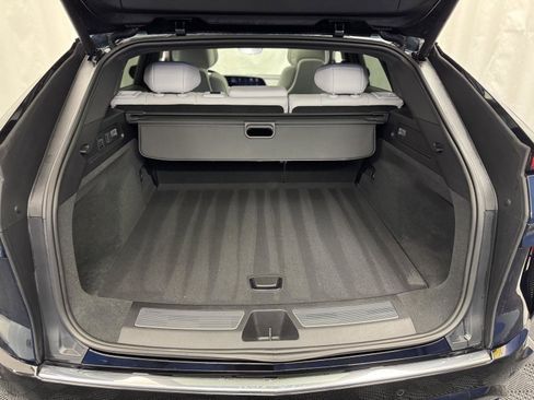 Used 2024 Cadillac Lyriq Luxury image 32