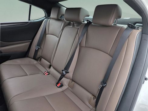 Certified 2023 Lexus ES 350 ES 350 w/ Accessory Package (Z2) image 29