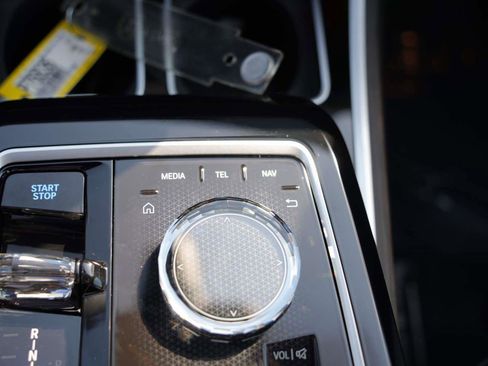 Used 2025 BMW i7 M70 image 22