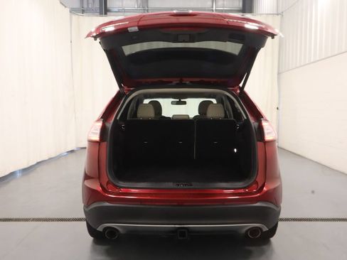 Used 2018 Ford Edge Titanium w/ Equipment Group 301A AWD/4WD image 18