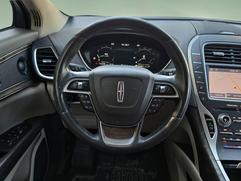 Used 2020 Lincoln Nautilus Reserve AWD/4WD image 10