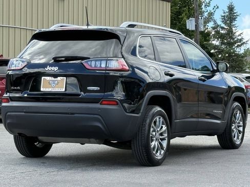 Used 2019 Jeep Cherokee Latitude Plus w/ Cold Weather Group image 5