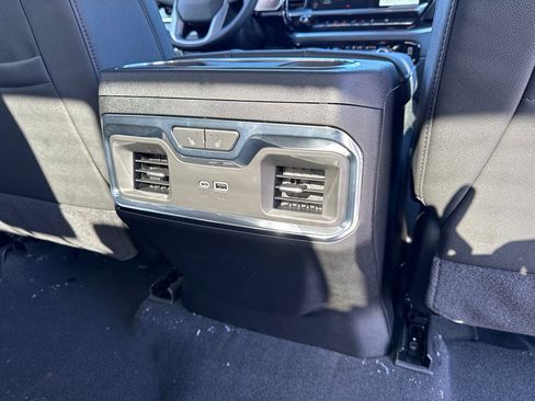 Used 2026 GMC Sierra 1500 SLT w/ SLT Premium Plus Package AWD/4WD image 19