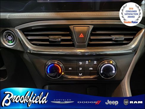 Used 2025 Buick Encore GX Preferred image 22