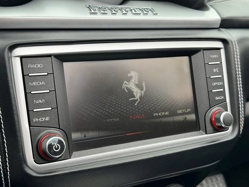 Used 2015 Ferrari California T RWD image 56