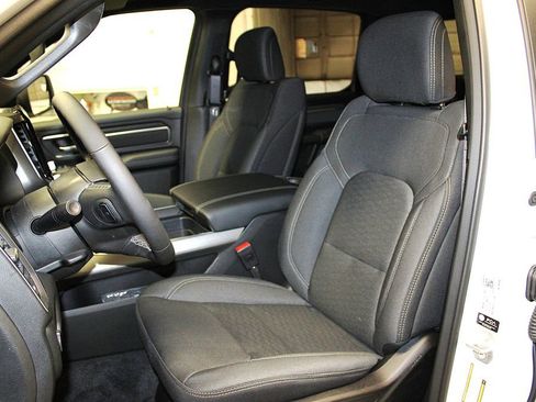 New 2026 RAM 1500 4x4 Crew Cab image 25