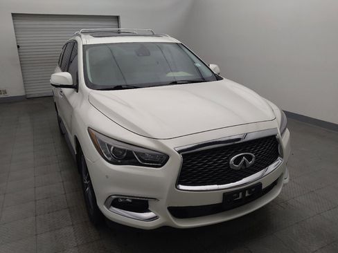 Used 2018 INFINITI QX60 FWD w/ Deluxe Technology Package image 14