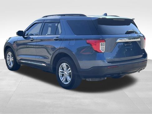 Used 2020 Ford Explorer XLT w/ Comfort Package AWD/4WD image 9