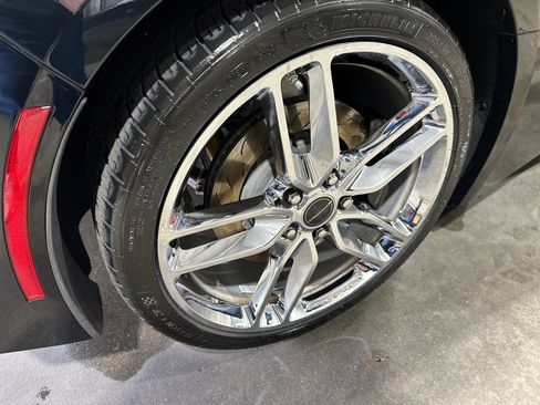 Used 2015 Chevrolet Corvette Stingray Coupe w/ 2LT Preferred Equipment Group image 12