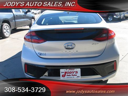 Used 2019 Hyundai Ioniq Plug-In Hybrid image 30