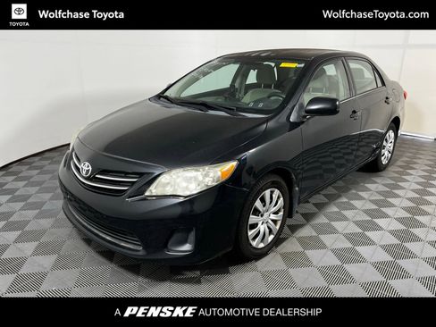 Used 2013 Toyota Corolla LE FWD image 1