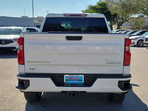 Used 2023 Chevrolet Silverado 1500 Custom image 12