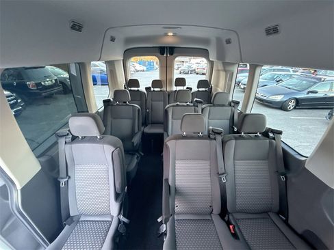 Used 2023 Ford Transit 350 XLT image 24