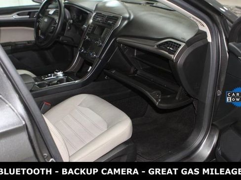 Used 2019 Ford Fusion S image 23