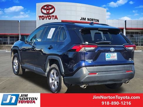 Used 2022 Toyota RAV4 XLE image 7