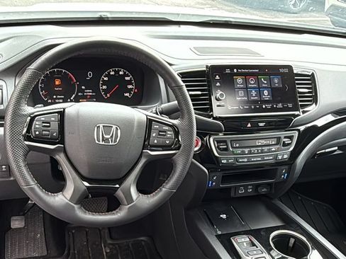 Used 2024 Honda Ridgeline Black Edition image 24