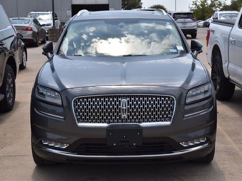 Used 2023 Lincoln Nautilus Reserve w/ Equipment Group 202A AWD/4WD image 3