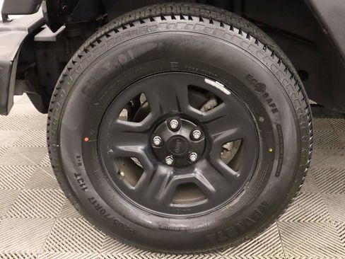 Used 2017 Jeep Wrangler Sport S w/ Quick Order Package 24S image 6