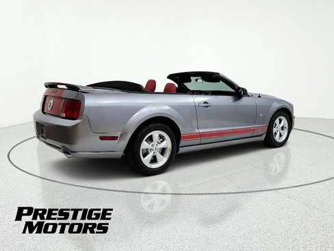 Used 2007 Ford Mustang GT RWD image 8