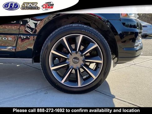 Used 2017 Lincoln Navigator Reserve image 9