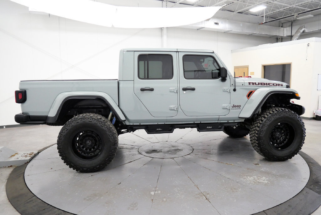 Used 2023 Jeep Gladiator Rubicon w/ LED Lighting Group AWD/4WD image 9