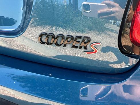 Used 2022 MINI Cooper S w/ Premium Package image 9