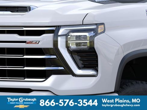 New 2026 Chevrolet Silverado 2500 LT w/ Z71 Chrome Sport Edition AWD/4WD image 10