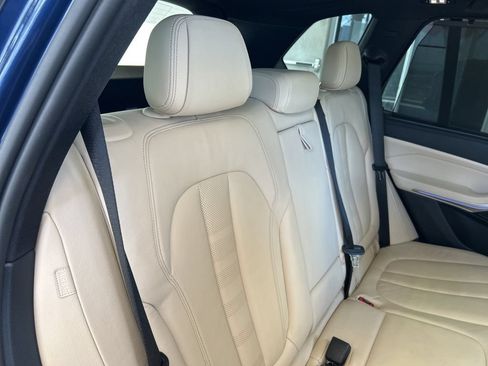 Used 2022 BMW X5 xDrive40i w/ M Sport Package AWD/4WD image 30