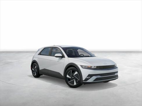New 2026 Hyundai Ioniq 5 SE AWD/4WD image 2