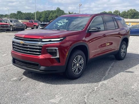 New 2026 Chevrolet Traverse LT w/ Driver Confidence Package FWD image 7