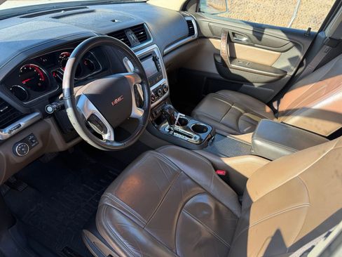 Used 2015 GMC Acadia SLT image 13