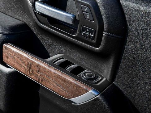 Used 2021 GMC Sierra 3500 Denali w/ Denali Ultimate Package image 12