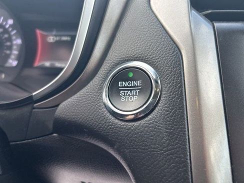 Used 2019 Ford Fusion SE image 20