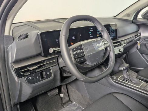 New 2026 Kia Sportage LX image 11