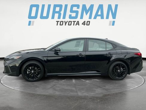 New 2026 Toyota Camry SE image 4