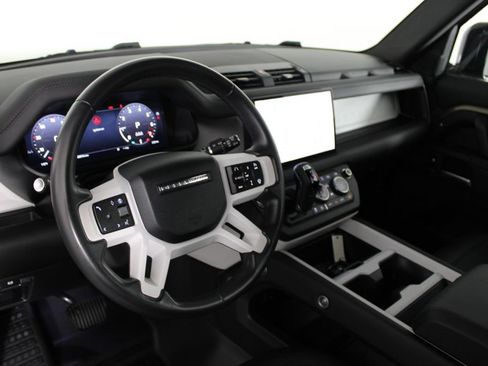 Used 2025 Land Rover Defender 110 S AWD/4WD image 17