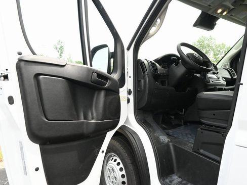 Used 2025 RAM ProMaster 2500 w/ Cold Weather Group image 19
