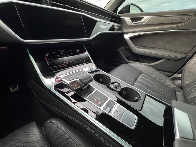 Used 2025 Audi S6 Premium Plus w/ Premium Plus Package AWD/4WD image 10