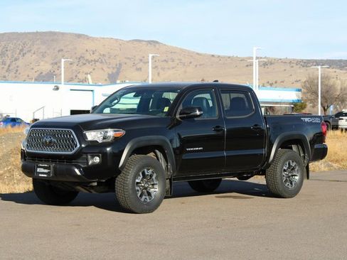 Used 2019 Toyota Tacoma TRD Off-Road image 8