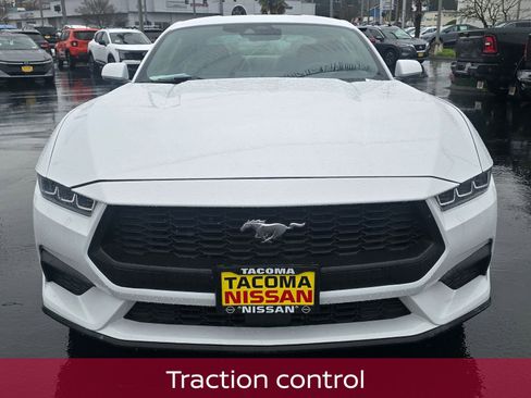 Used 2024 Ford Mustang Coupe RWD image 9