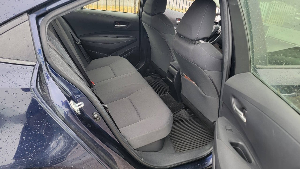 Used 2020 Toyota Corolla LE FWD image 12