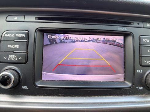 Used 2016 Kia Optima LX FWD image 16